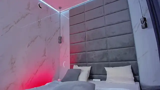 Chloee_WhiteのライブXXXチャット