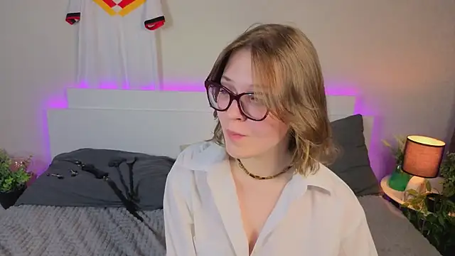 Next2Marie: απευθείας συνομιλία ΧΧΧ