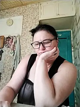 Holly-69 – Naživo XXX chat
