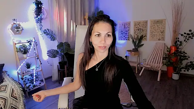 TrasyMorris' Live XXX Chat