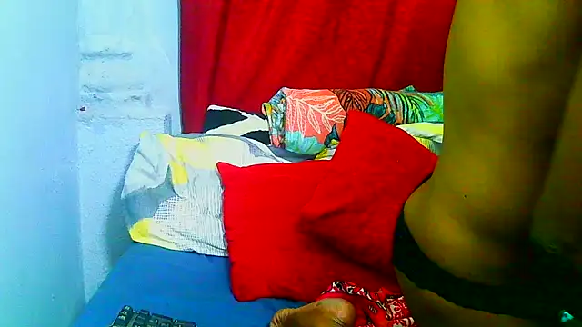 Chat +18 de freaky_naughty ao vivo
