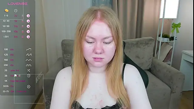 AlexaaBee: онлайн-секс-чат