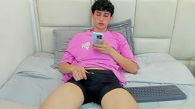 thom_ames Chat XXX live