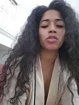 Chatroom XXX en direct de Nadia-Monroe