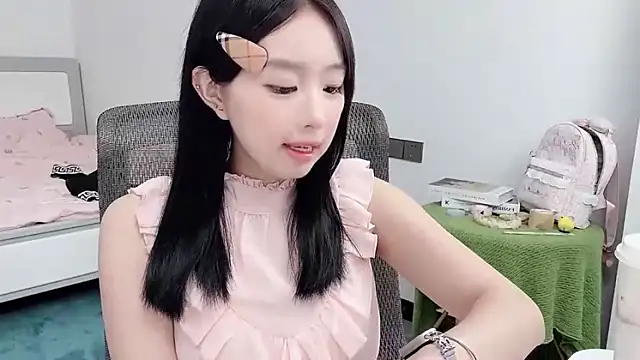 Yoyo33355's Live XXX Chat