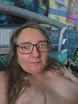 Izzylove47's Live XXX Chat