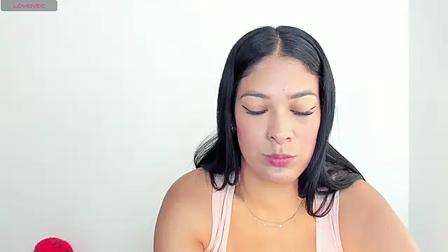 bella_hadid1_'s Live XXX Chat