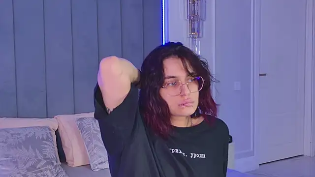 VioletAsh's Live XXX Chat