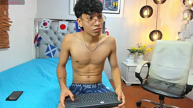 Pertunjukan Kamera Web Jake_Falcon