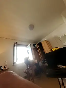 Momo690x – Kamerová šou