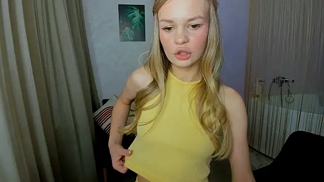 MidnighteAura XXX чат на живо