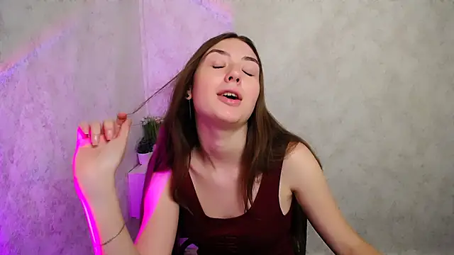 AnnaFlirt_ Adlı Modelin Canlı XXX Sohbeti