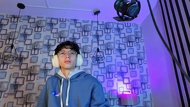 Twink_Sebas7 élő XXX-chatje