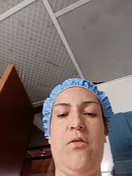 צ'אט XXX בשידור חי של princessbella93