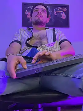 williamsmiiths16's Live XXX Chat