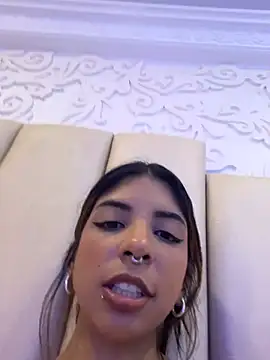 VioletaHills_ live XXX chat