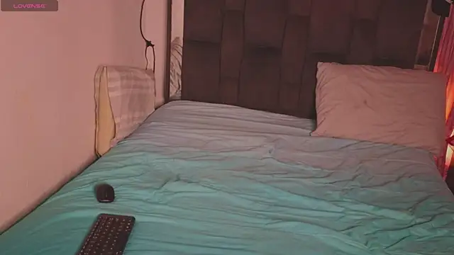 josethariaz25 라이브 XXX 채팅