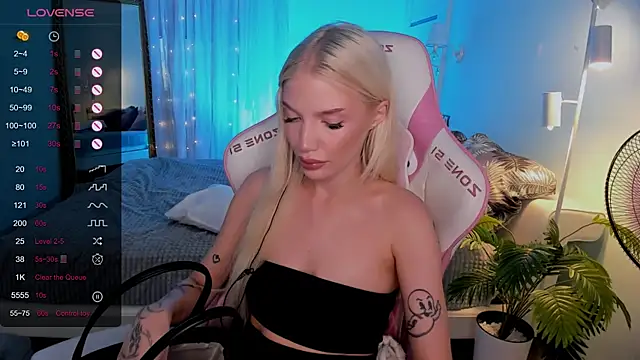 AnyaTaylor_'s Live XXX Chat