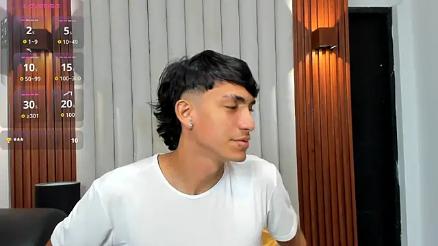 myke_tucker Chat XXX live