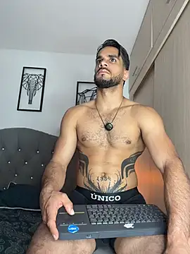 Chat XXX en directo de Maximiliano_ford