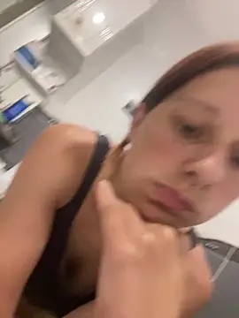 Lily_Viola: απευθείας συνομιλία ΧΧΧ