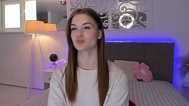دردشة LuisaClover الجنسية المباشرة