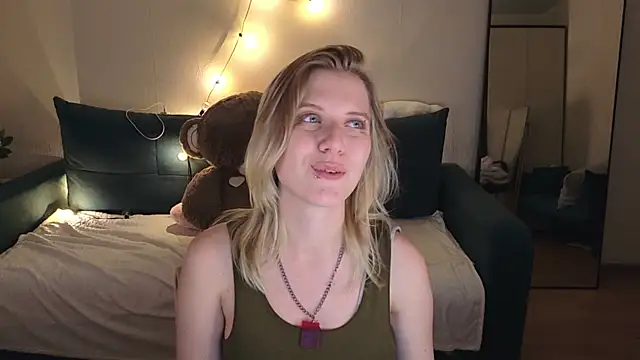 Viki_Charm Chat XXX in diretta