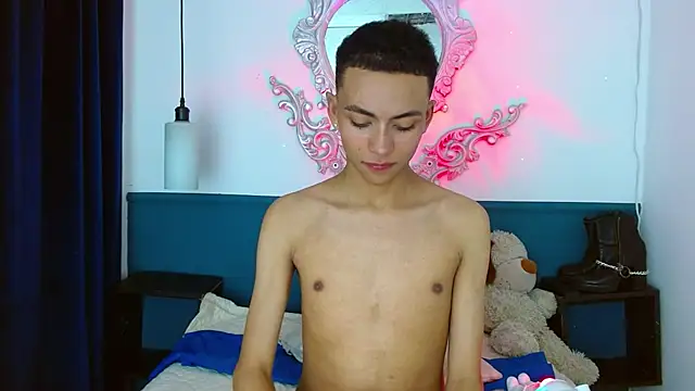 romeo_laurient's Live XXX Chat