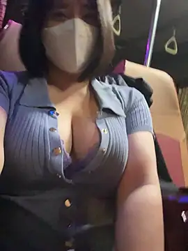May-Squirt Chat XXX in diretta