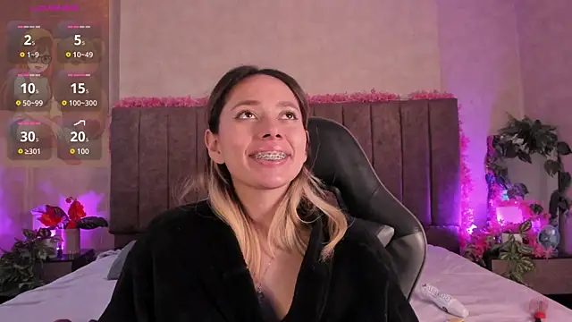 LanaMills_ XXX чат на живо