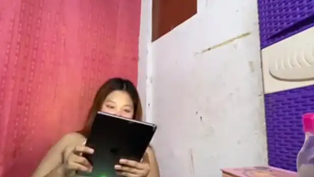 Živý XXX chat ModestaThurton