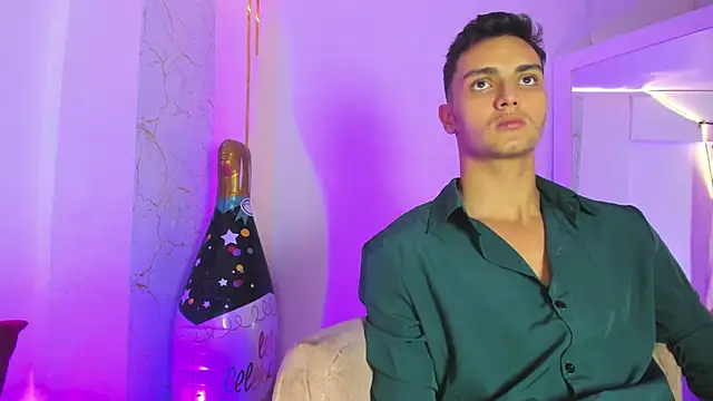 Chat XXX en directo de andrewevans46