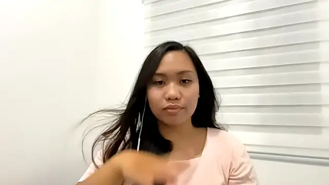 Chat +18 de EarlineMadera ao vivo