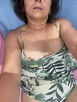 Lunia50 live XXX chat