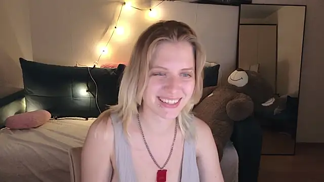צ'אט XXX בשידור חי של Viki_Charm