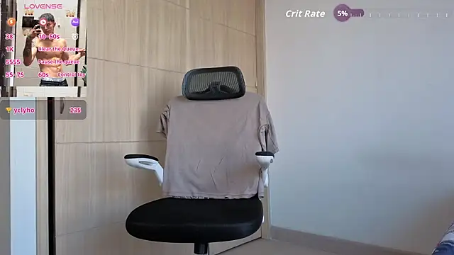 צ'אט XXX בשידור חי של Cristopher23_