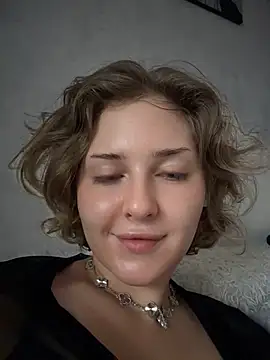 XXX chat uživo modela KellyKeler