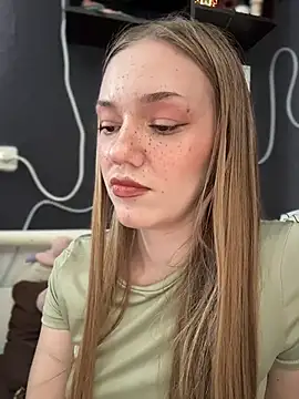 MilaMoone Chat XXX in diretta