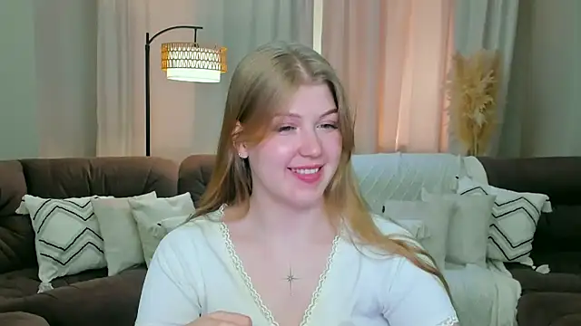 Stella_Light Adlı Modelin Canlı XXX Sohbeti
