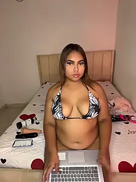 valentinams Adlı Modelin Canlı XXX Sohbeti