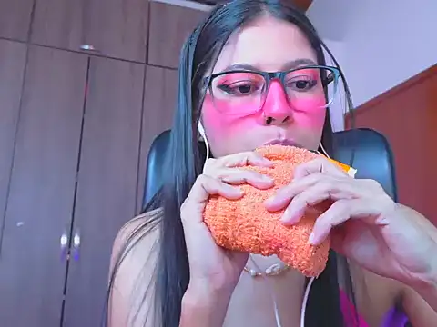 _ALLYSON18_n Live XXX chat