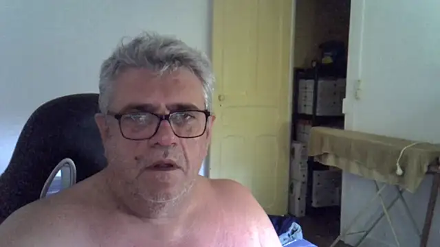 Chatroom XXX en direct de Laurent_oldmen