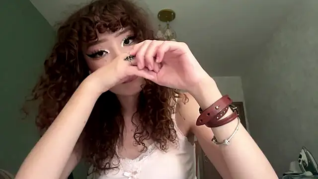 צ'אט XXX בשידור חי של NullllTigers