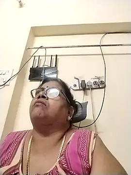 bigbum68's Live XXX Chat