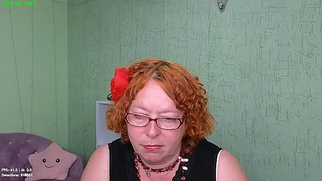 Fara_Flutte Adlı Modelin Canlı XXX Sohbeti