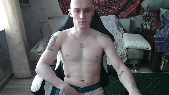 Krieger8841 Chat XXX in diretta