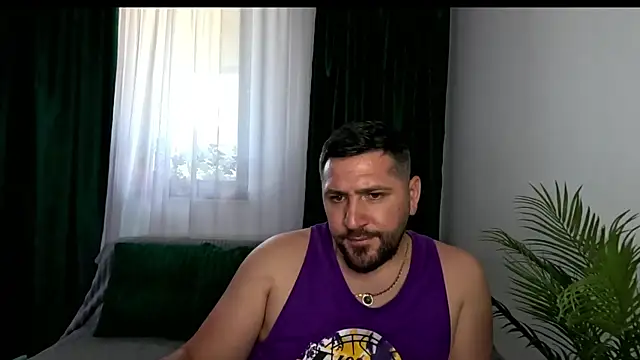 Gold_Alpha_Boy Chat XXX live