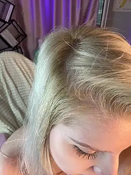 دردشة Hot_blondie الجنسية المباشرة
