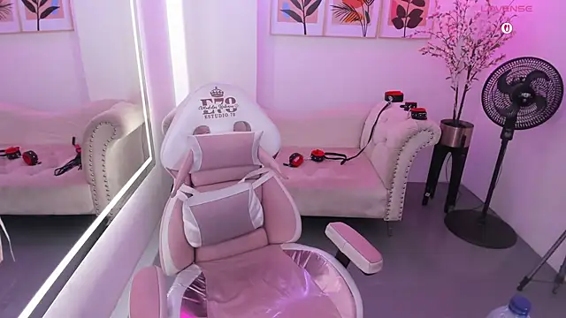 دردشة Violet_redd الجنسية المباشرة
