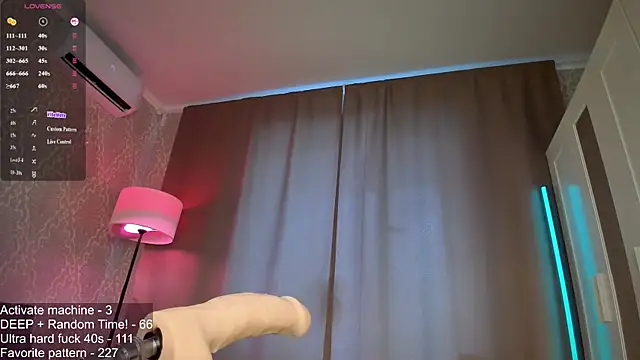 Juicy_Vikki: απευθείας συνομιλία ΧΧΧ
